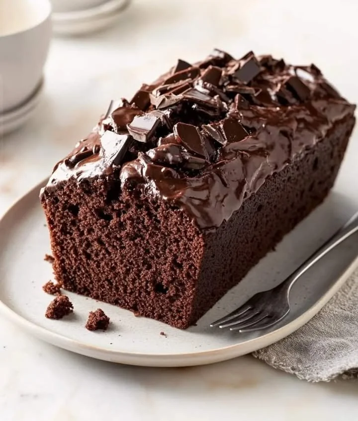 Quick chocolate bread recipe for a delicious chocolate loaf cake